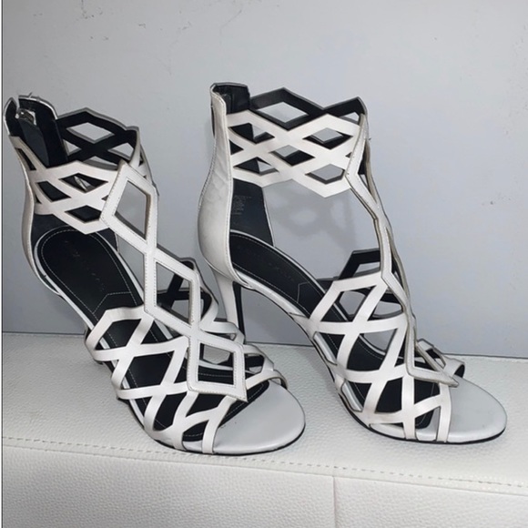 Kendall & Kylie white high heel sandals - Picture 1 of 4